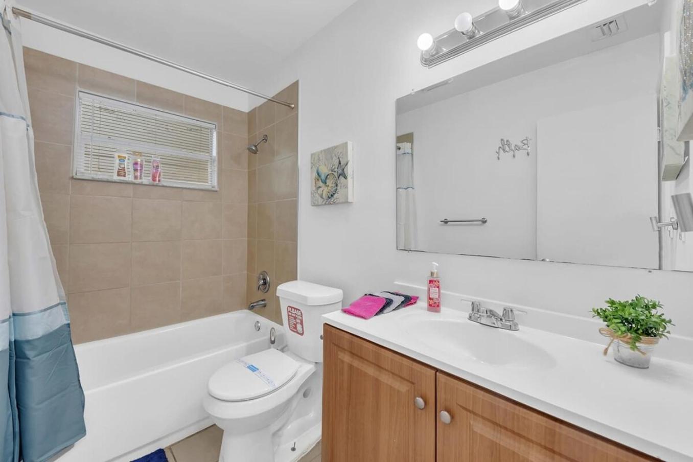 2 Bedroom House Minutes From Beach And Casino Db1 Dania Beach Extérieur photo