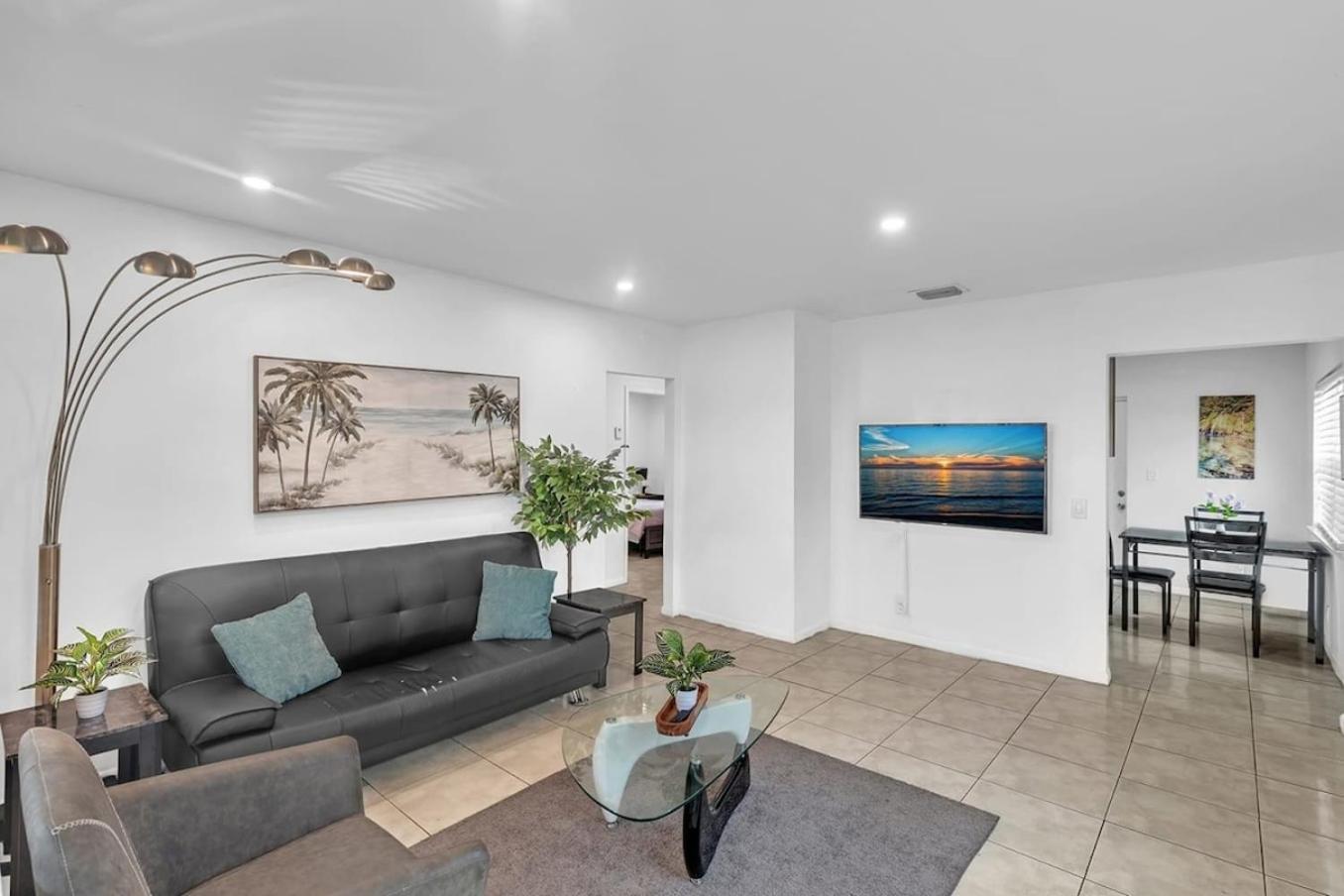 2 Bedroom House Minutes From Beach And Casino Db1 Dania Beach Extérieur photo