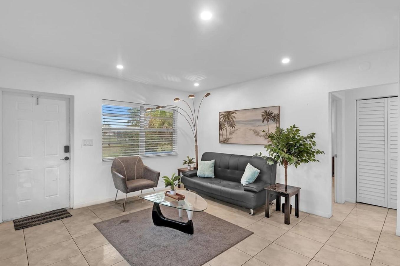 2 Bedroom House Minutes From Beach And Casino Db1 Dania Beach Extérieur photo